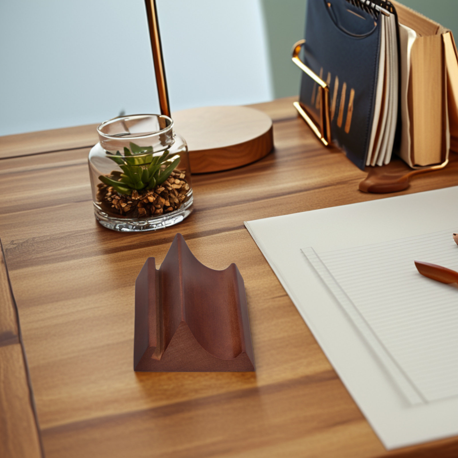 حامل خشبي مزدوج الفتحات للهاتف - مراجعة Desk Accessories وسعره